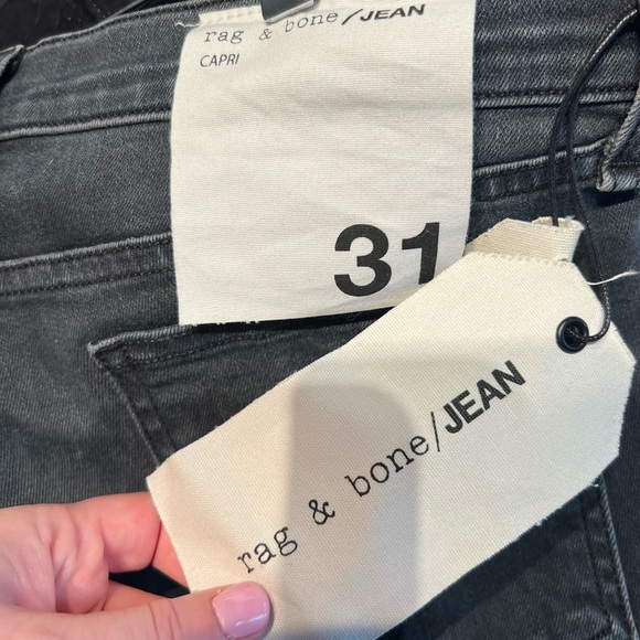 NWT Rag & Bone 10in Capri with Slit Distressed Faded Skinny Jeans Size 31 - Picture 9 of 12